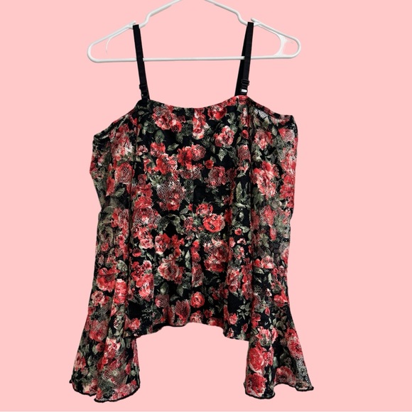 Floral lace off the shoulder Blouse - Picture 3 of 4